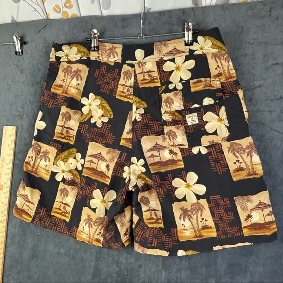 Tommy Bahama Black and Brown Flat Front Shorts - Picture 4 of 14